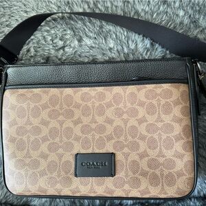 NWT, Coach Messenger Bag, Crossbody Strap